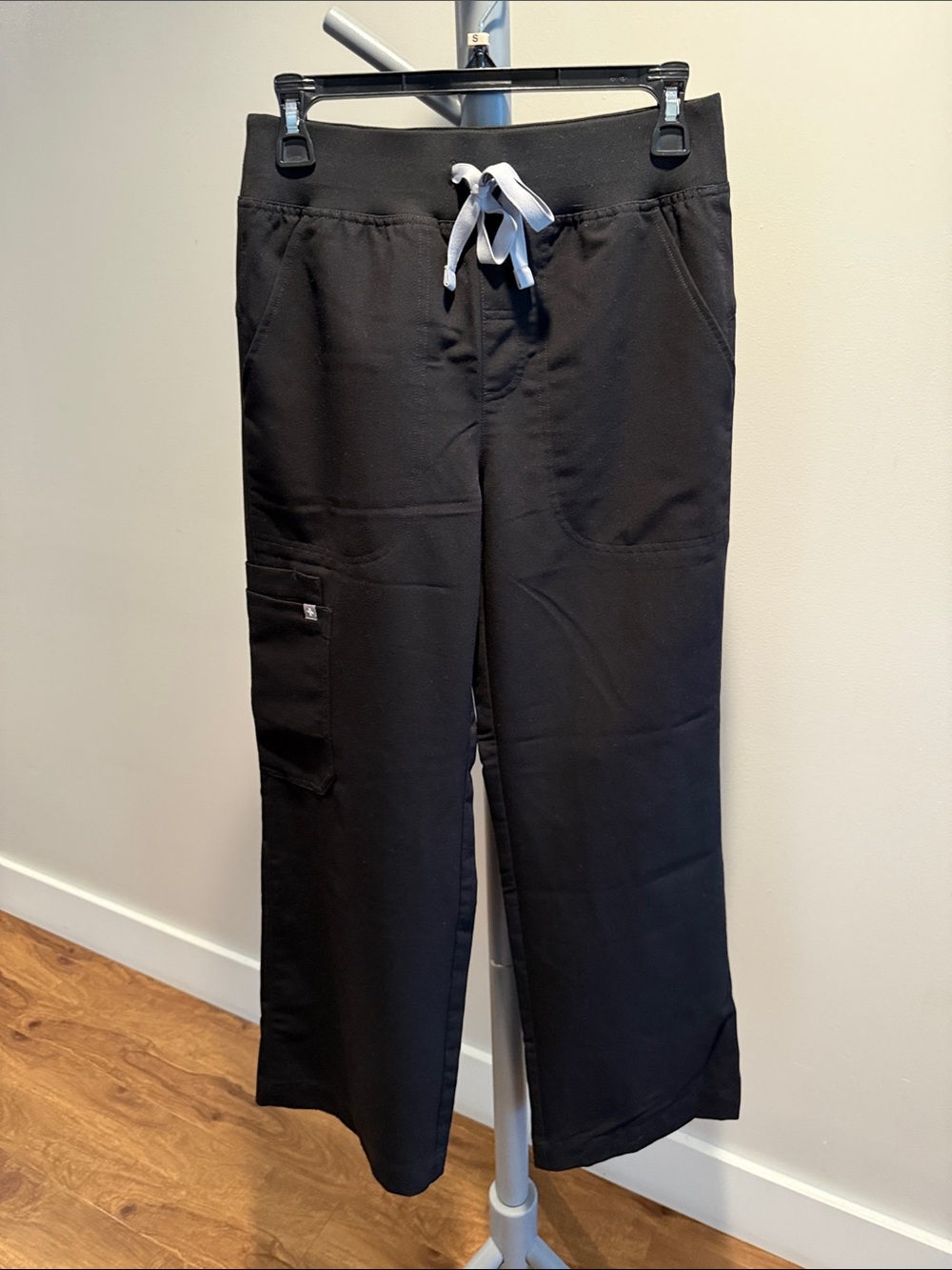 Figs- High Waisted Isabel Wide Leg - Small Petite Scrub Pant - Picture 2 of 7